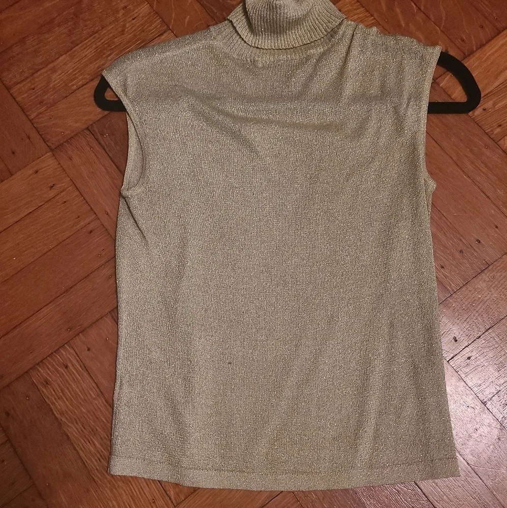 Vibtage The limited turtle neck glitzy sleeveless top - Picture 3 of 4